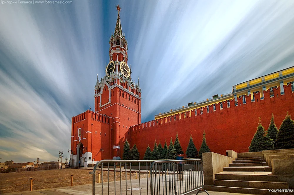 Спасская башня Москва
