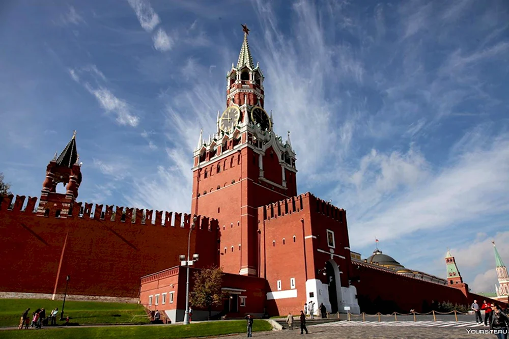 Спасская башня Москва